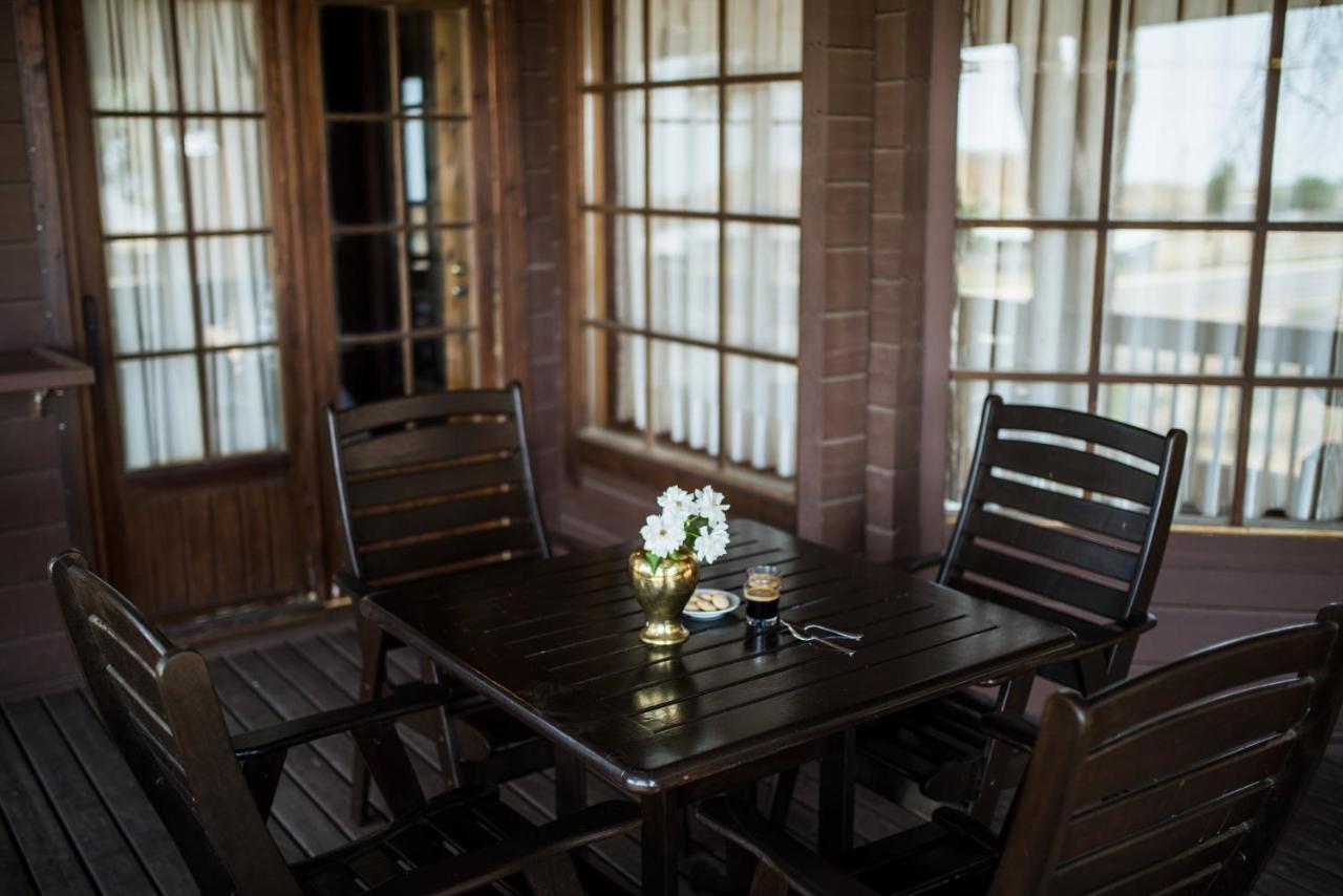 คิบบูทซ์ ออร์ทัล คันทรี ลอดจิ้ง แคบิน Hotel Ortal ภายนอก รูปภาพ